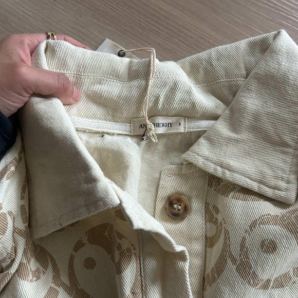 Andthewhy button up yin yang shirt size S - Picture 4 of 6